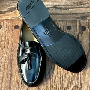 Brand New Literally. NEVER been worn. 11 Medium Cole Hahn tasseled loafer.